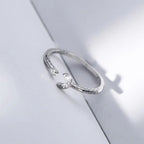 Bague fine "éclat lunaire" croissant de lune et étoile