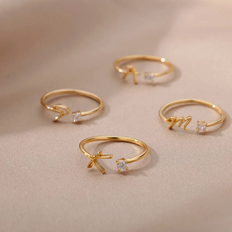 Anillo fino para mujer personalizado con inicial