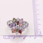 Anillo flor con cristales multicolores
