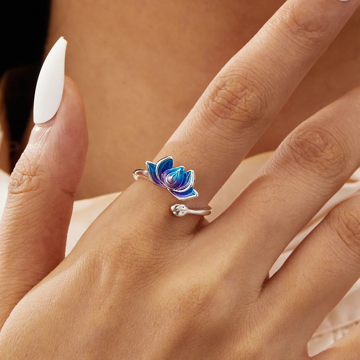 Anillo Flor de Loto Plateado