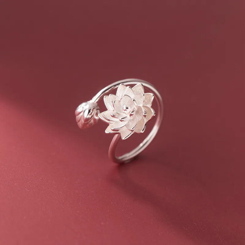 Anillo Flor de Loto Blanco Mujer