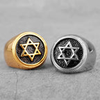 Anillo grabado con la <span data-glossary-id="etoile-de-david">estrella de David</span> símbolo judío plata
