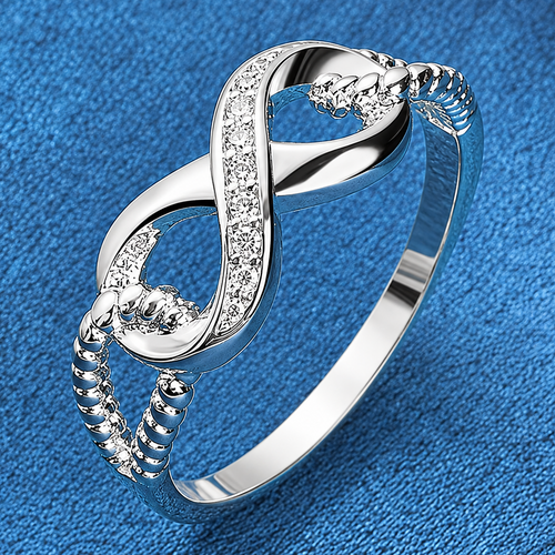 Anillo infinito majestuoso engastado con cristal