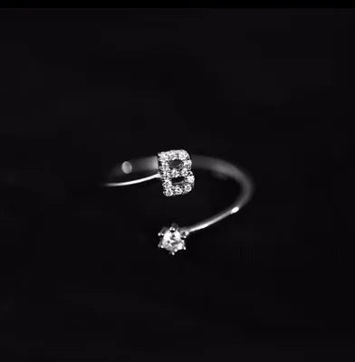 Anillo inicial para mujer b