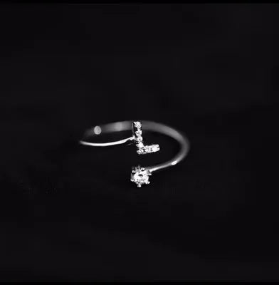 Anillo inicial para mujer l