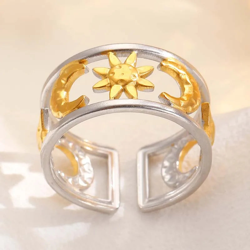 Anillo ancho efecto celeste sol y luna plata