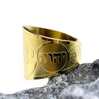 Anillo ancho unisex con grabado en hebreo judío oro