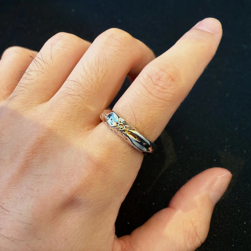Anillo abierto para hombre con motivo de estrella solar