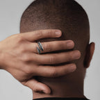 Anillo pluma plateado para hombre