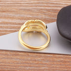 Anillo pluma cincelado dorado