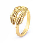 Anillo pluma cincelado dorado