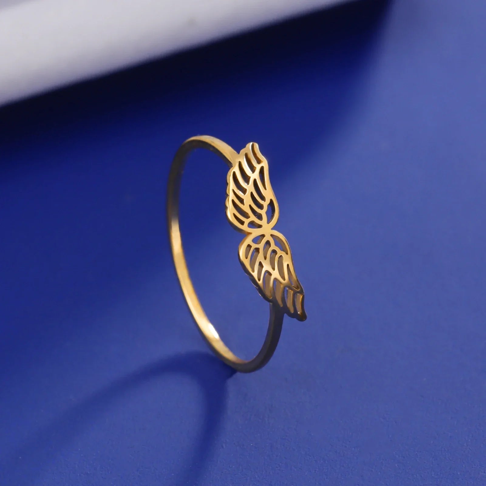 Anillo mujer alas de ángel oro