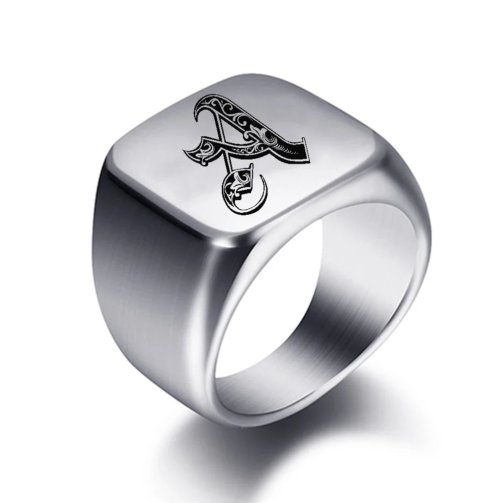 Anillo ancho para hombre inicial a