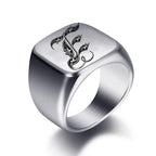Anillo ancho para hombre inicial e