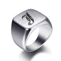 Anillo ancho para hombre inicial j