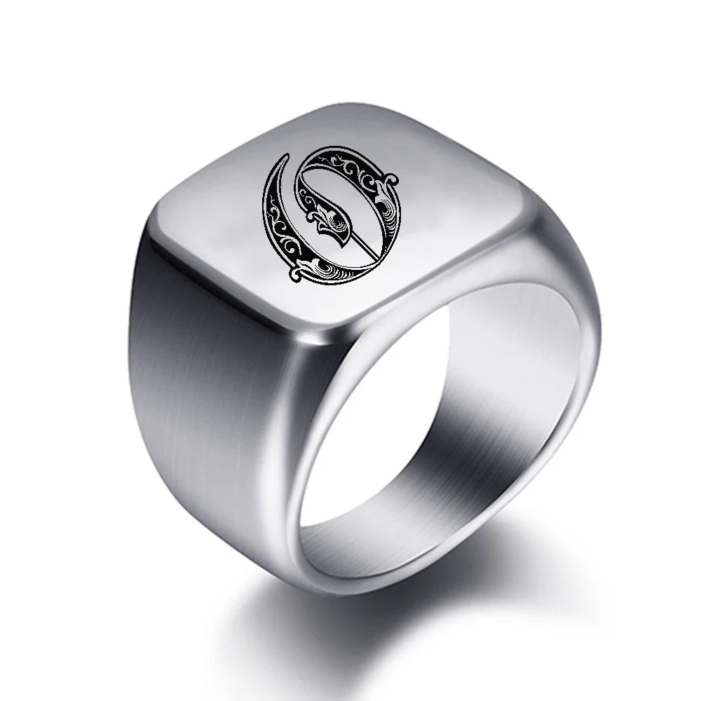 Anillo ancho para hombre inicial o