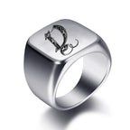 Anillo ancho para hombre inicial d