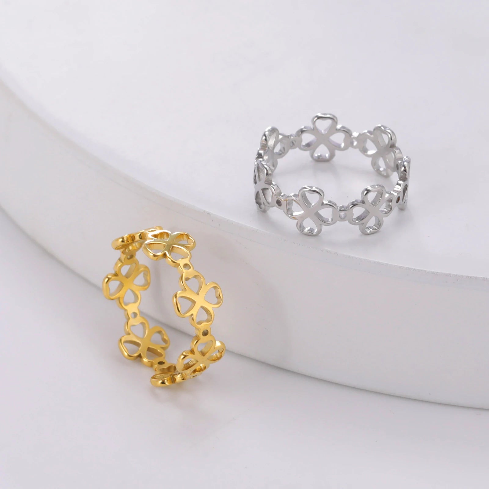 Anillo Retro con Tréboles de 4 Hojas para Mujer oro