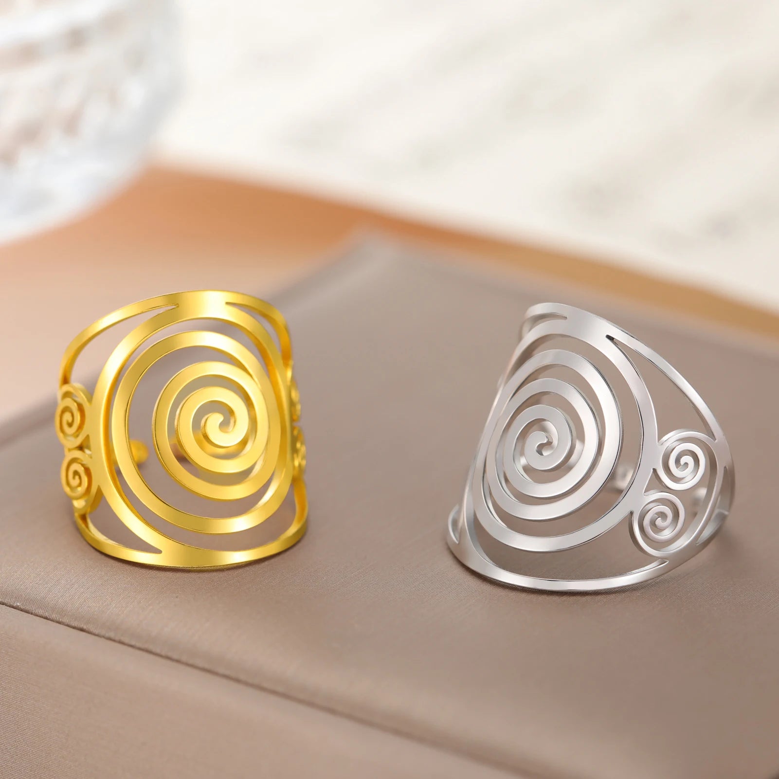 Anillo espiral ancho para mujer plata