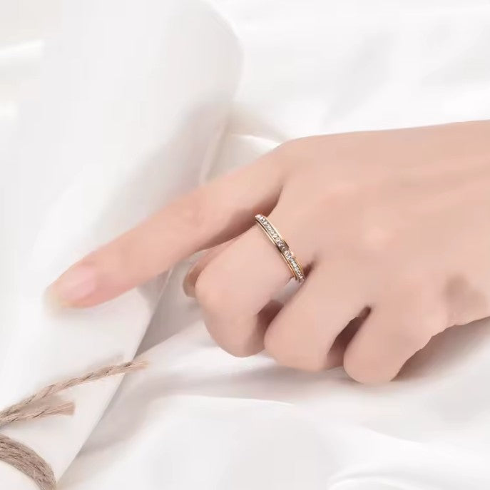 Anillo giratorio antiestrés con circonio 