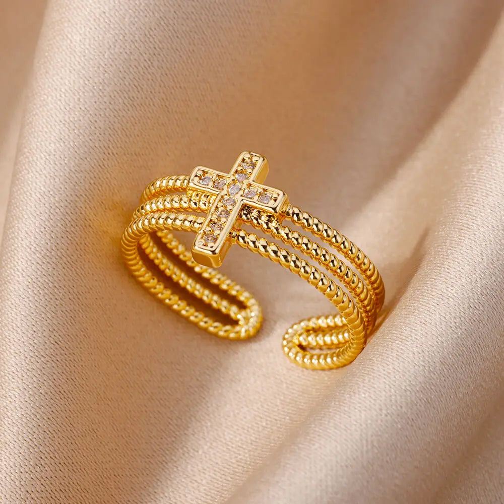 Anillo Triple Cruz Cristiana Mujer oro
