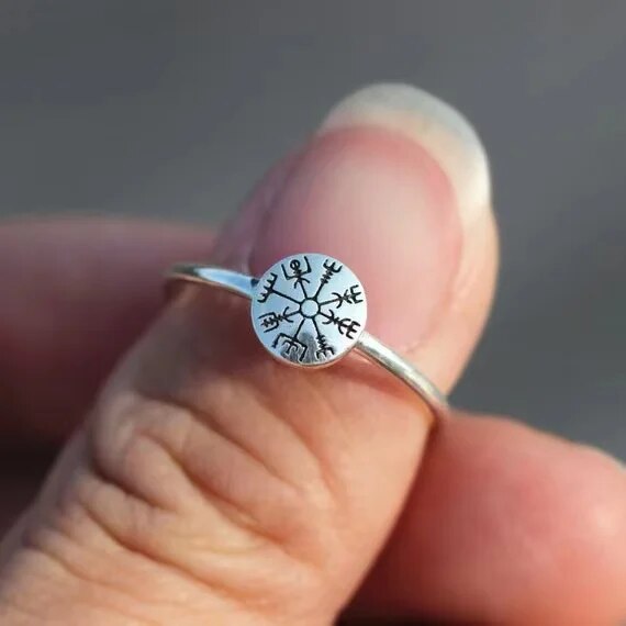 Anillo Vikingo Vegvisir de Plata