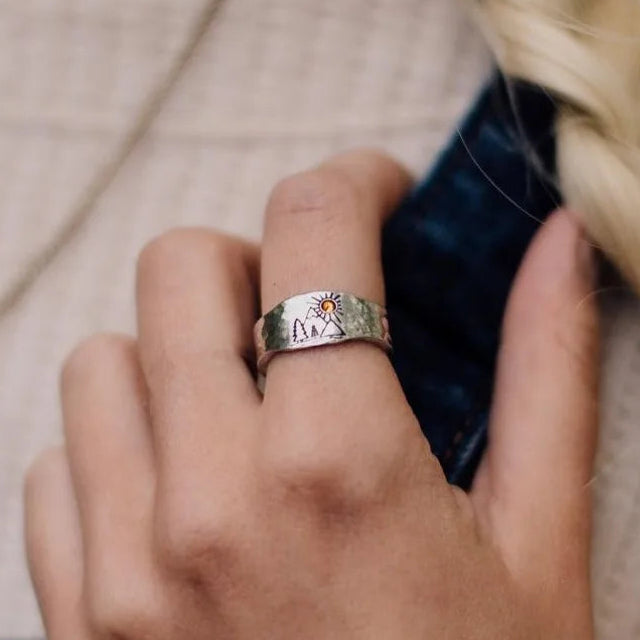 Anillo Vintage Montañas y Sol