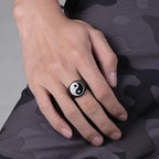 Anillo Yin Yang para Hombre negro