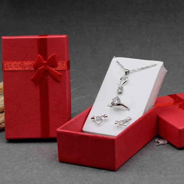 Caja para 3 a 4 Joyas 