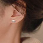 Pendientes de botón Flor de Loto para mujer en plata