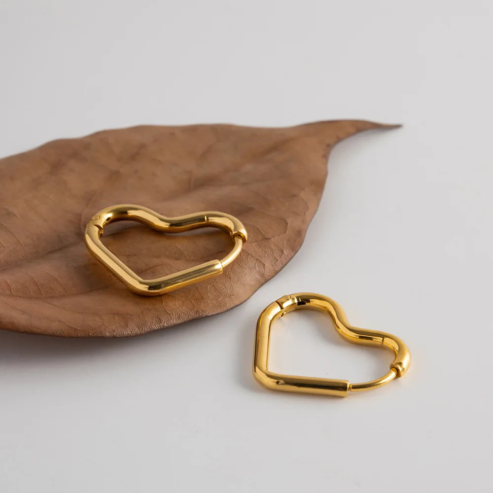 Pendientes de aro con corazón de oro para mujer oro