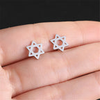 Pendientes con la <span data-glossary-id="etoile-de-david">estrella de David</span> simbólica judía plata