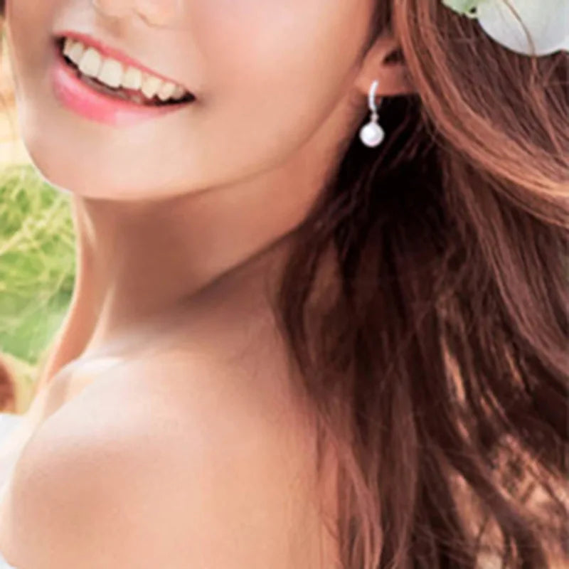 Pendientes Clásicos con Perla y Circonio