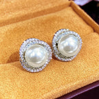 Pendientes de botón con perlas y strass plateados