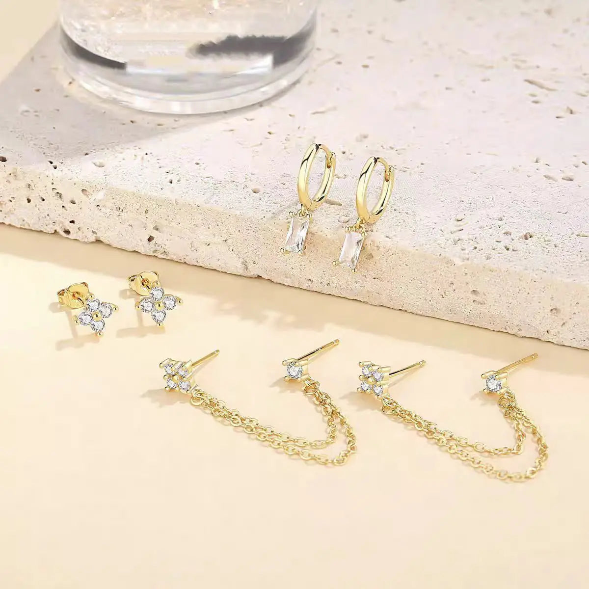 Pendientes de botón con estrellas de cristal