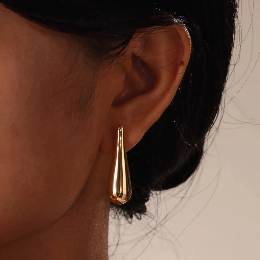 Pendientes de Clavo Fino Gota de Agua