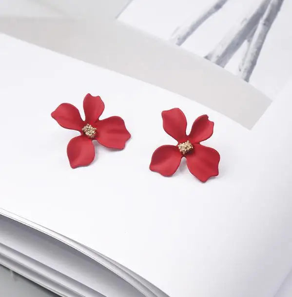 Pendientes de botón flor de cuatro pétalos rojo
