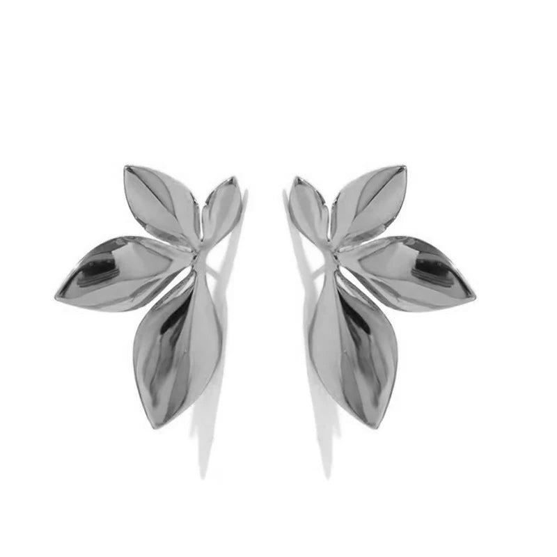 Pendientes de botón flores plata