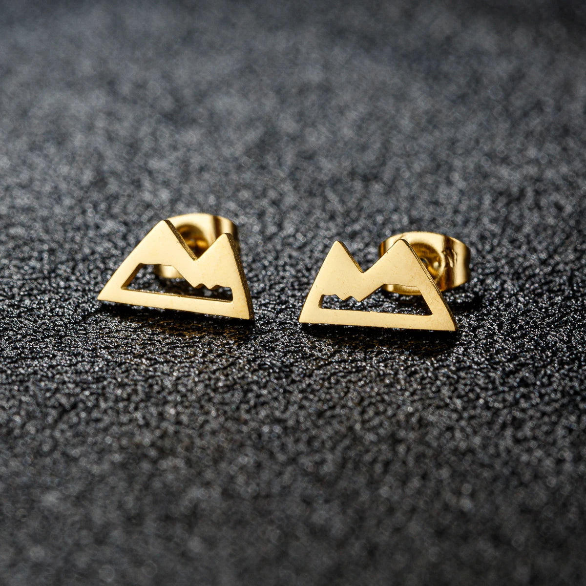 Pendientes de botón Montañas Minimalistas oro