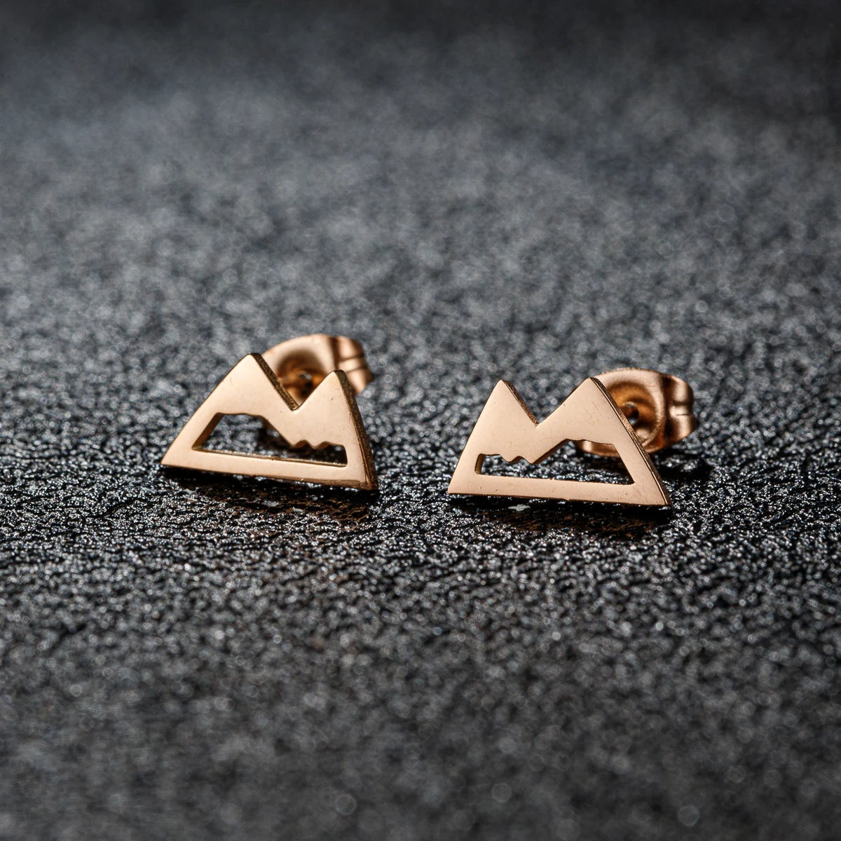 Pendientes de botón Montañas Minimalistas oro rosa