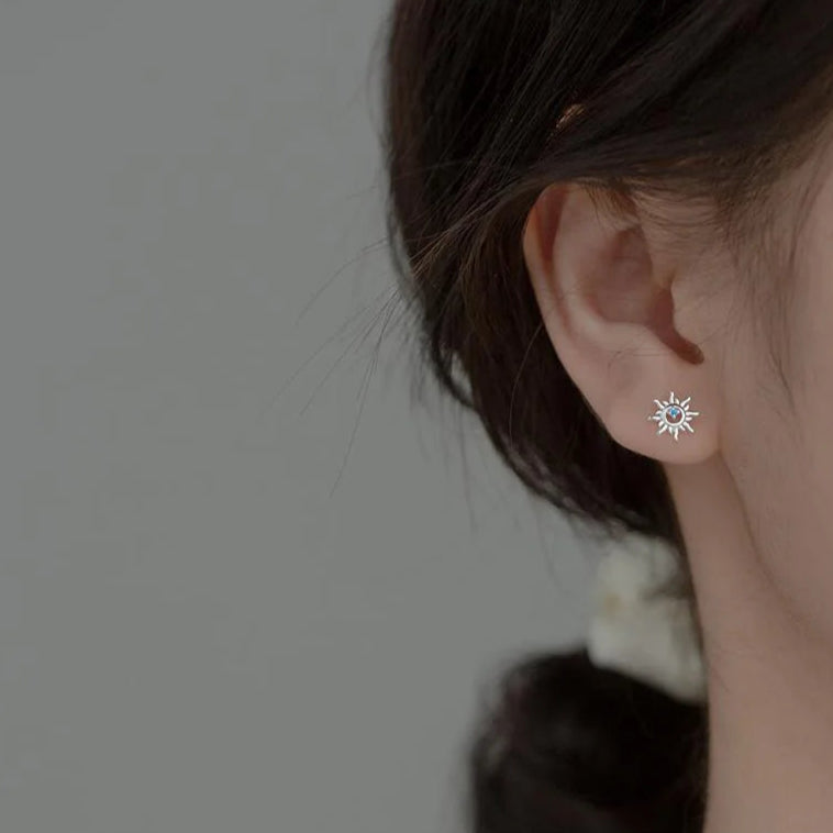 Pendientes de botón Sol con circonita