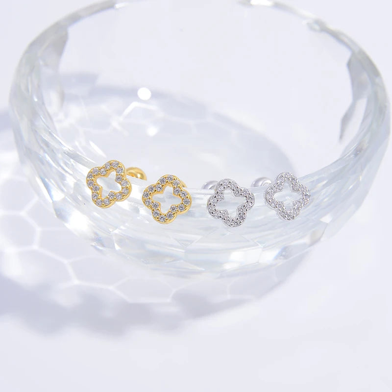 Pendientes de Clavo Trébol de 4 Hojas oro