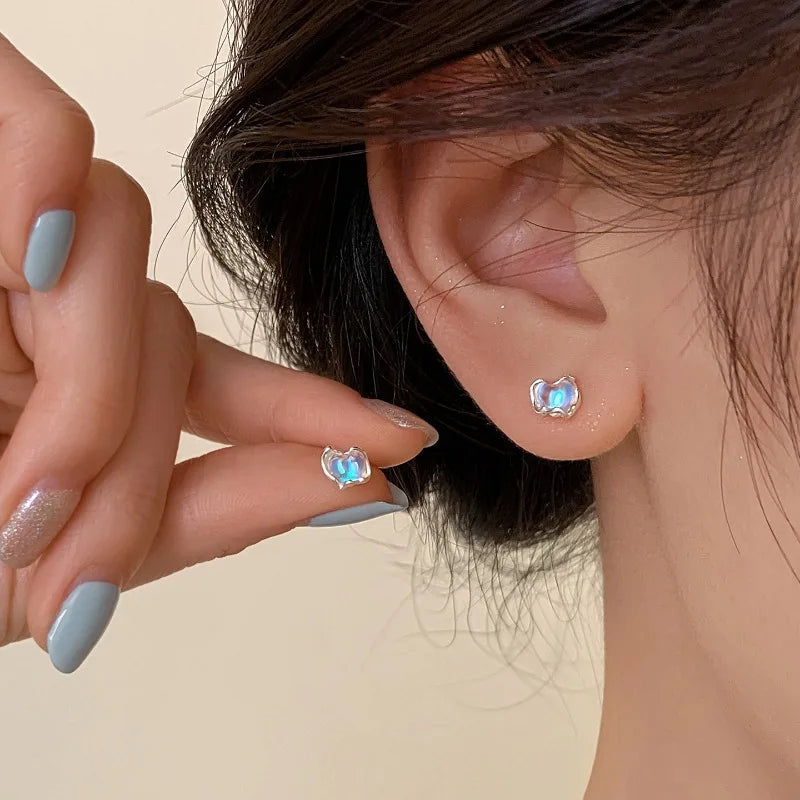 Pendientes de corazón minimalistas de piedra lunar
