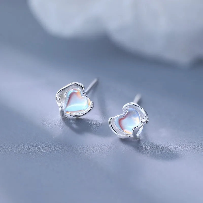 Pendientes de corazón minimalistas de piedra lunar