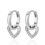 Pendientes de aro con corazón centelleante en plata