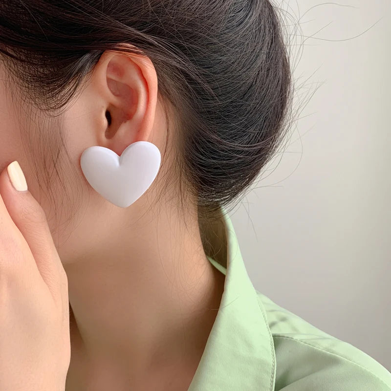 Pendientes corazón de terciopelo blanco