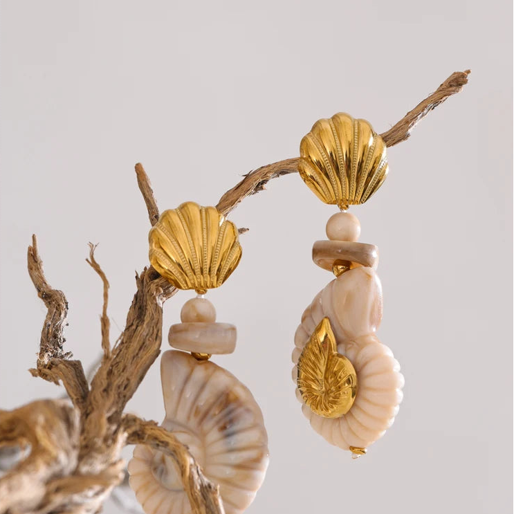 Pendientes de concha vintage