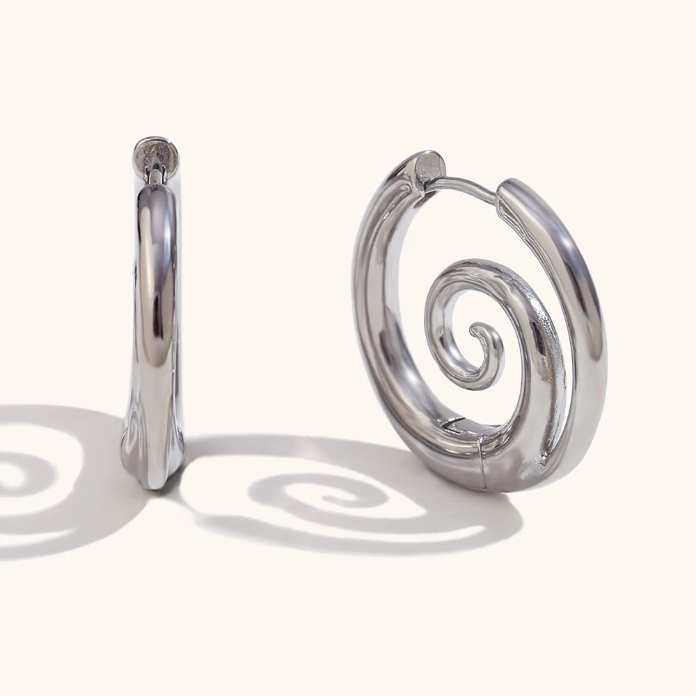 Pendientes de aro con motivo espiral plata