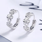 Pendientes de aro con trío de flores