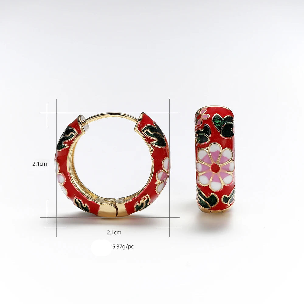 Pendientes de aro con flores de rosa esmaltadas